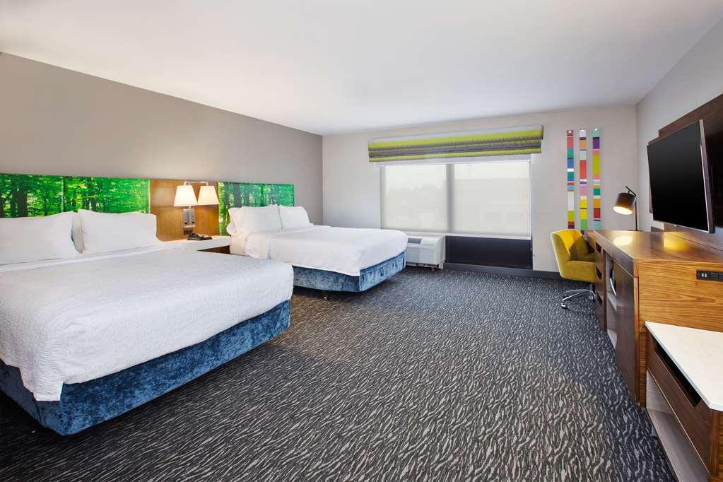 Hampton Clarion